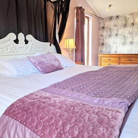 Ochil 10 With Private Hot Tub - Fife - Loch Leven - Lomond Hills Villa Kelty Bagian luar foto